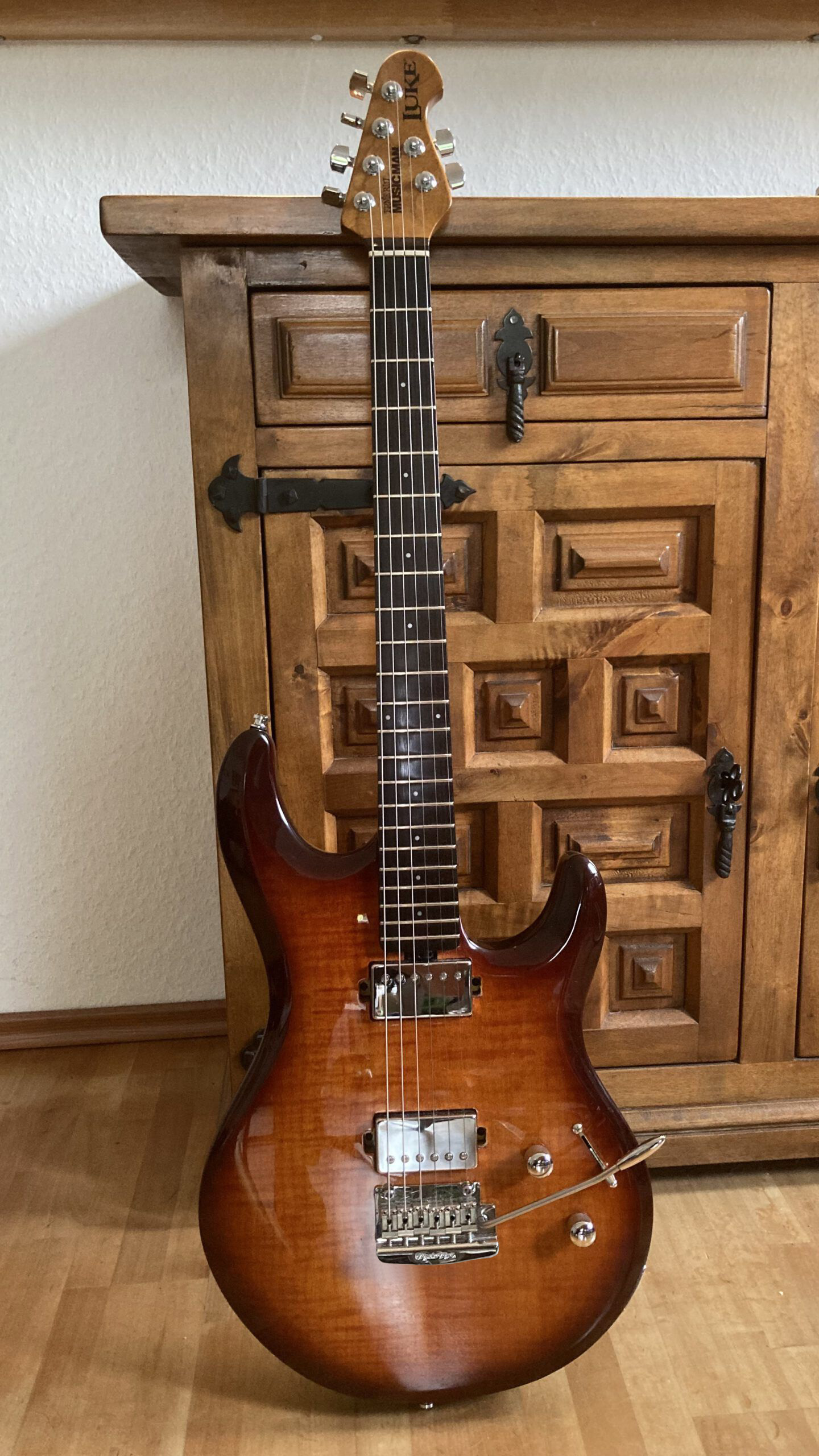 Music Man Luke III - Dirk - Toto-Tribute-Band Ninety-Nine, Germany